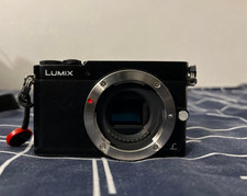 Panasonic Lumix DMC-GM5 - Appareil photo hybrid - NO LENS - Très bon état