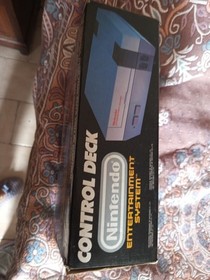 Console Nintendo Nes Control Deck en bo&icirc;te Compl&egrave;te TBE Pr&ecirc;te &agrave; Jouer