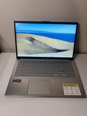 ASUS Vivobook Go 15 E1504FA 15.6'' Laptop AMD Ryzen 3 7320U 8GB RAM 512GB SSD W11