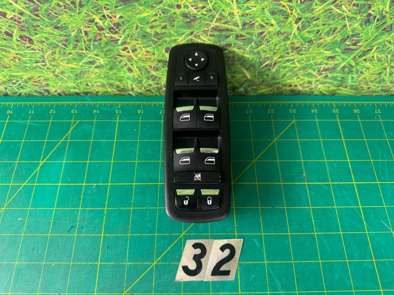 14-17 MASERATI GHIBLI FRONT LEFT WINDOW DOOR LOCK MASTER SWITCH 670025406 OEM