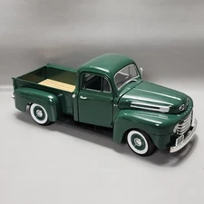 Road Signature 1948 Ford F1 Pickup Truck 92218 1:18 Scale Diecast Green