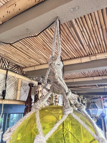 NUOVO Galleggiante in Vetro Giallo con Vero Pesce Tampone Giallo Lampadina LED Tiki Bar Decorazione - Foto 10 di 15
