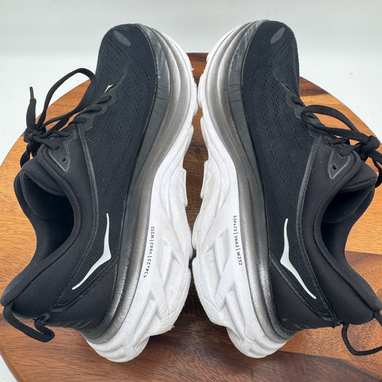 Hoka One One Bondi 8 Womens 10 Shoes Black White Running Athletic Sneakers thumbnail 7