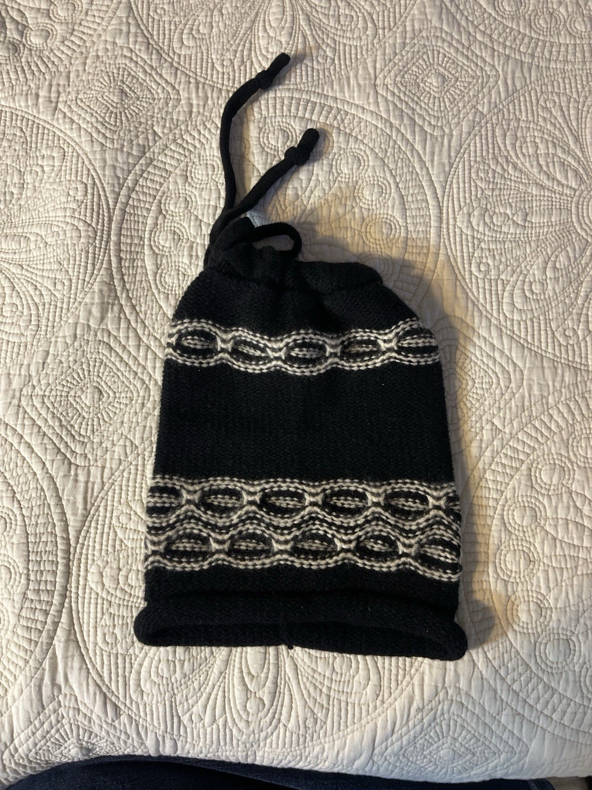 Cole Haan Knit Wool Beanie Hat Black & White Pattern – Unisex Winter Cap