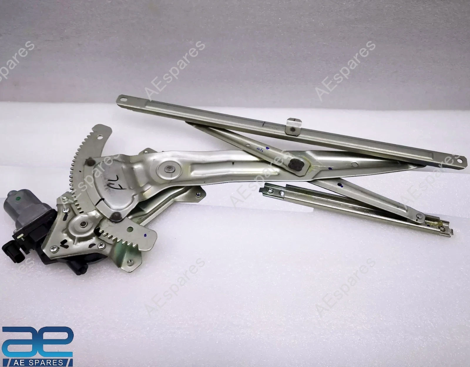 Front Door Window Regulator Assy LH For Suzuki Splash Ritz 2009-2017 83402M83K10 view 3