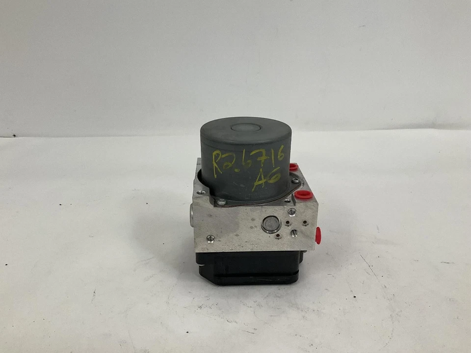 2018-2019 Lexus Rc350 Abs Pump Rwd W/O Sport Package 44540-24100 Factory OEM Foto 2 de 4