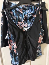 Tankini Tropical Floral Two Piece Swim Set Size 16-18 Brand New Never Worn