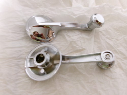 C-1 CORVETTE 1956 - 1962 HEAVY CHROME WINDOW CRANK HANDLE PAIR NEW
