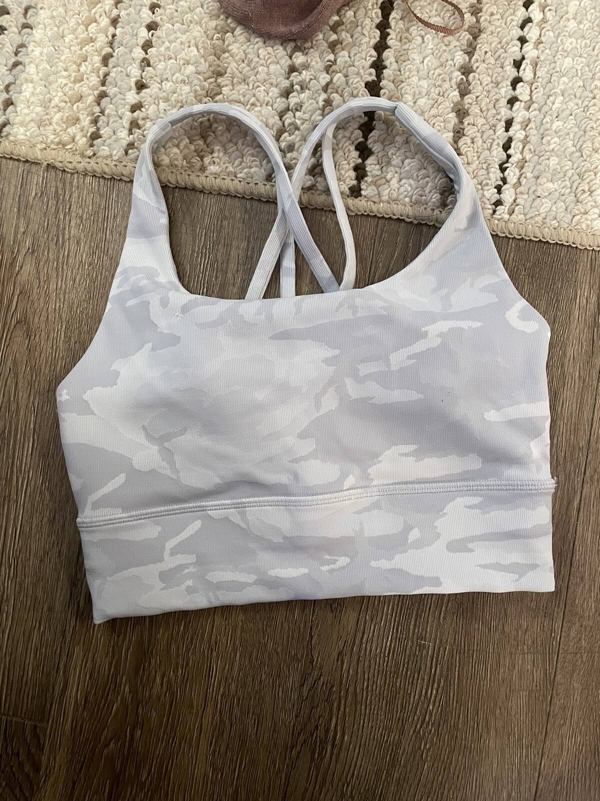Lululemon ENERGY BRA LONG LINE RIB INCOGNITO CAMO ALPINE WHITE MULTI  SZ 4 EUC