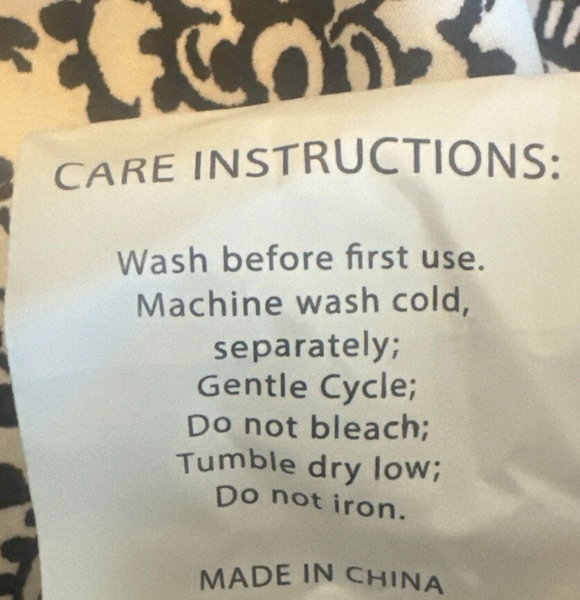 Charisma Hayden Paisley Black & White KING Flat Sheet poly/microfiber EXC - Image 4 of 4