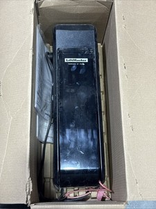Liftmaster  Jackshaft Garage Opener 120V 1.5amp Black Used Sold As Is