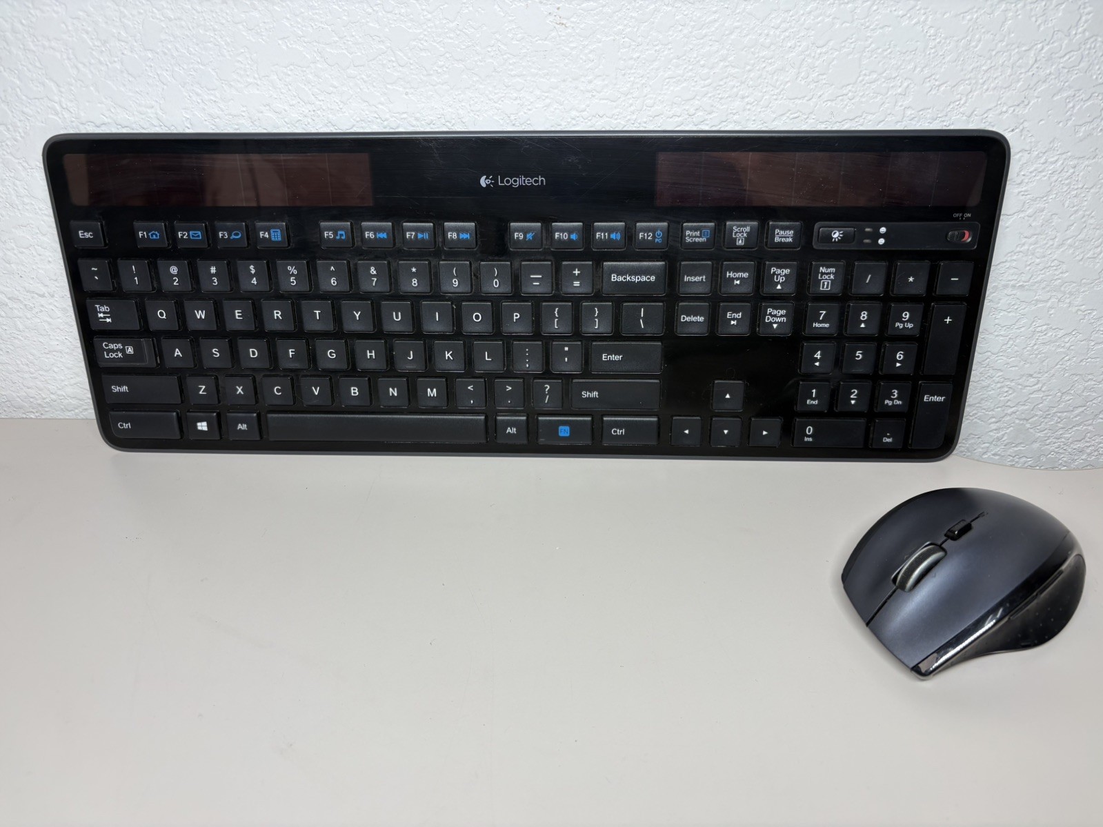 Logitech K750 Wireless Solar Keyboard + M705 Marathon Mouse + Dongle Included