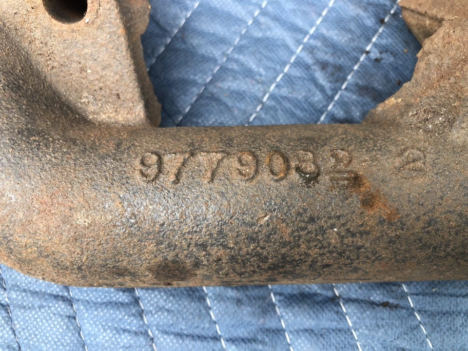 Colector de escape Pontiac GTO 1965 1966 1967 1968 9779032 izquierdo buenas roscas Foto 3 de 4