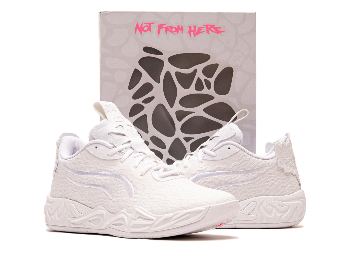 NEW PUMA MELO LAMELO BALL MB.04 LO ICE WHITE CHARLOTTE HORNETS