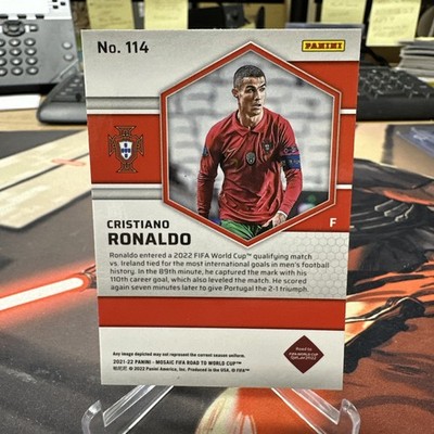 Cristiano Ronaldo 2021-22 Panini Mosaic FIFA Road to the World Cup