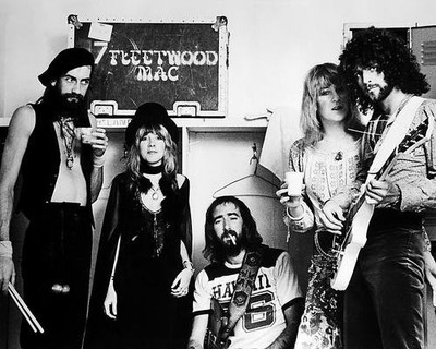 1970's cool pose Mick Stevie Nicks Lindsay Buckingham 8x10 Promotional Photo