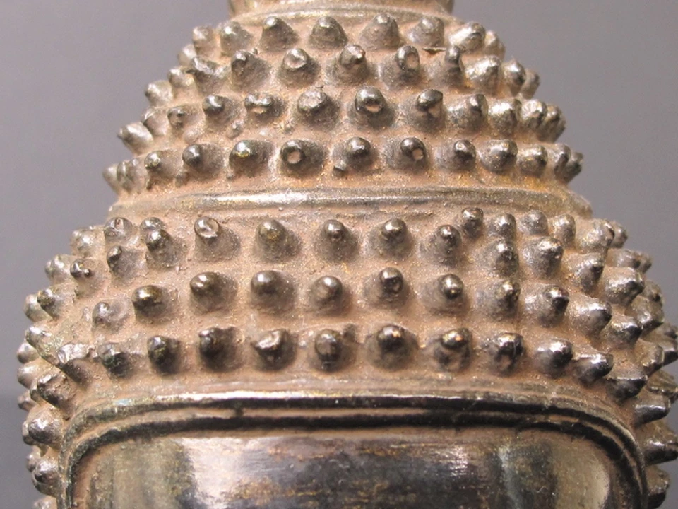 Tête de Bouddha Khmer en Bronze, Cambodge - Photo 3/4