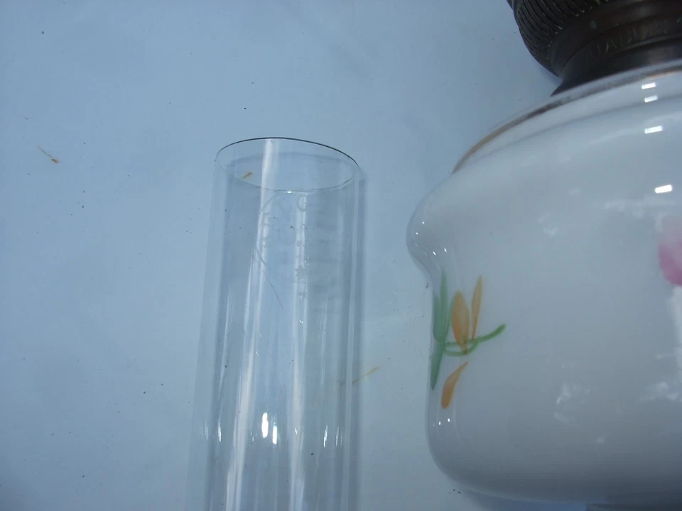 Ancienne Lampe a Petrole Opaline - Photo 3/4