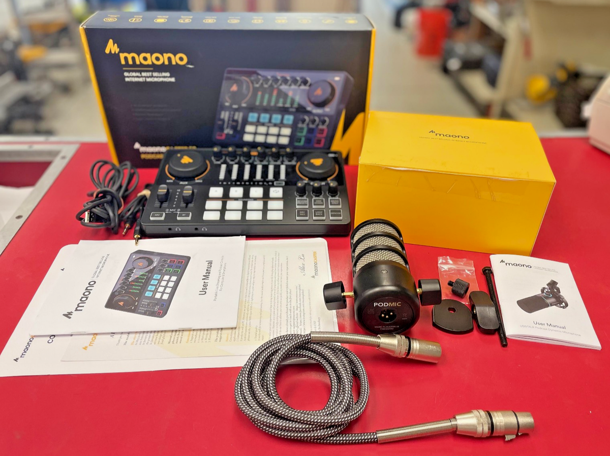 Maono Caster E2Gen2Podcasting Console & Maona USB/XLR Podcast