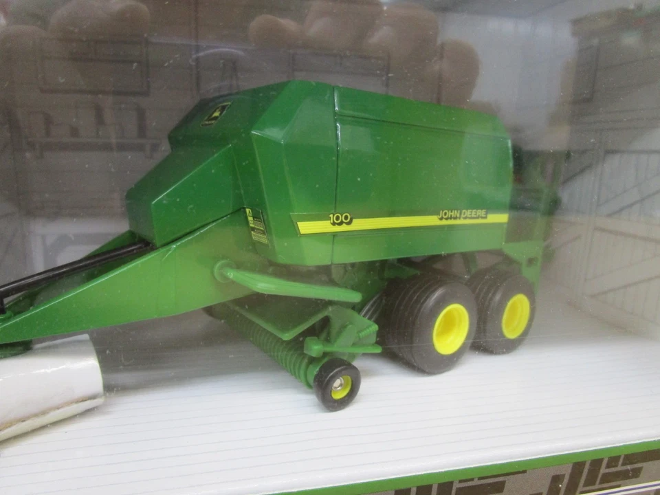John Deere 100 Square Baler Hay ERTL 1/32 NIP box diecast farm toy equipment Z - Image 3 of 4