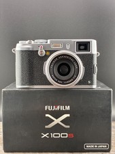 Fujifilm X100S 16mp Hybrid Viewfinder Digital Camera Silver *near mint* 3849