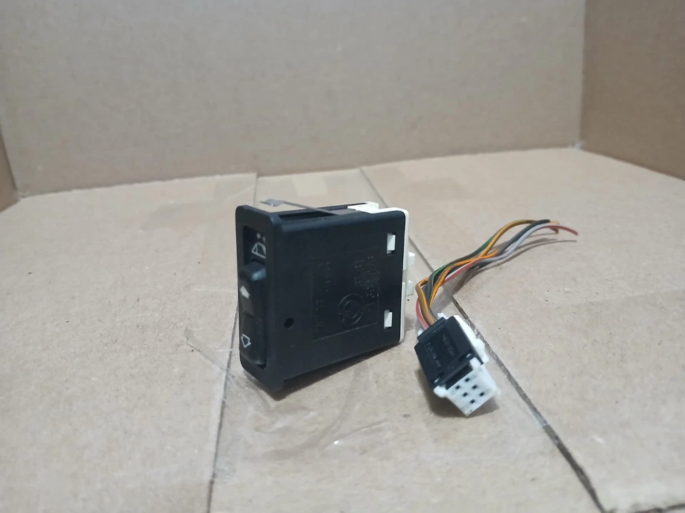 Interruptor de alimentación superior convertible BMW 325i 1994-2000 OEM con enchufe Foto 3 de 4