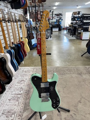 Fender Vintera II '70s Telecaster Deluxe w/ Tremolo Maple Fretboard - Surf Green