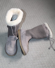 Ugg Lattice Cardy 5124 Grey Knit Suede Sheepskin Size 9 Boots
