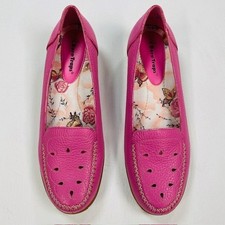 Mocasines planos Bare Traps Patti de cuero rosa corte láser para mujer 7,5 M BT-S05115-10
