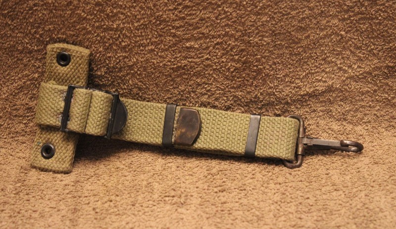 WW 2 Period US Canteen Extension Hanger Strap. M1941 Cavalry, Airborne, Armor.