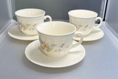 Vintage Arcopal France Victoria Pattern Cups & Saucers Set of 3