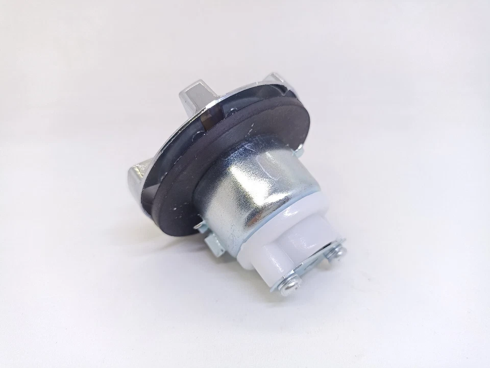 TOYOTA LAND CRUISER FJ40 FJ45 HJ60 FUEL TANK CAP - Image 3 of 4