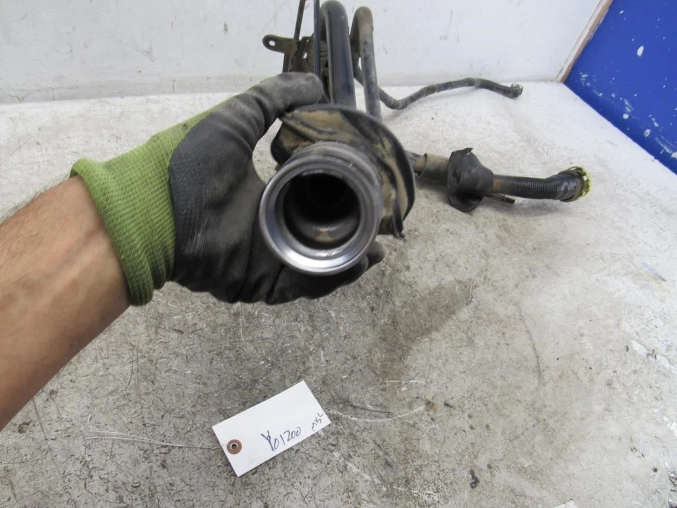 2013 2015 Lexus Es300H ES350 ES fuel gas tank filler neck tube pipe hose OEM Foto 3 de 4