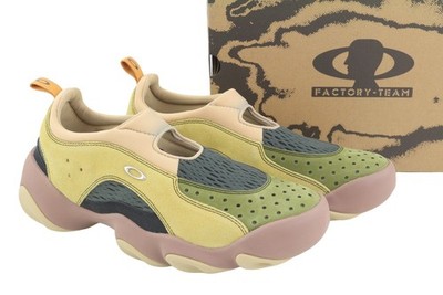 Brain Dead x Oakley Factory Team Suede Flesh Herren Sandalen EU45,5 Whey Multi Low *