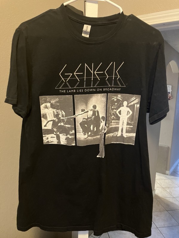 Genesis Band Shirt The Lamb Lies Down On Broadway Men’s M Rock Phil Collins