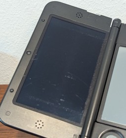 Nintendo 3DS XL Handheld System - Blue/Black (FAULTY FRONT CAMERA)