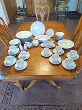 Style House Vintage Porcelain Fine China Tudor Rose 69 Piece Dinnerware Grouping
