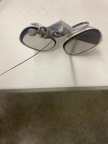 Pair of GM / Camaro / Pont. / Etc. w/ d.s. remote control outside mirrors