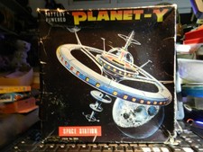 Space Station Planet-Y Blechspielzeug Japan Robot Batterie Weltraum Station Toy