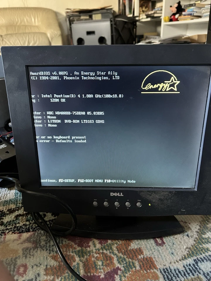 15" Dell LCD Monitor E151FP with VGA & Power Cables. Includes stand. Working - Image 3 of 3