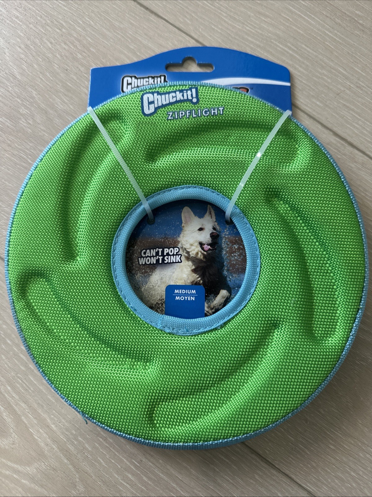 Chuckit! ZIP FLIGHT AMPHIBIOUS FLYING RING Floats Dog Fetch 