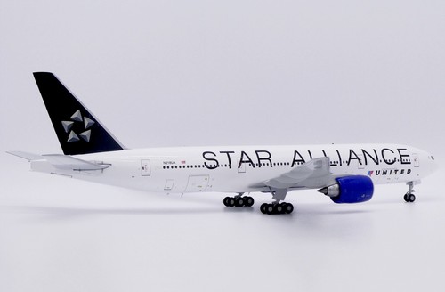 United Airlines B777-200ER "Star Alliance" Reg: N218UA 1:200 pressofuso XX20285 - Foto 6 di 13