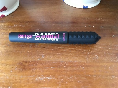 NEU    BENEFIT BADgal BANG    Black Mascara   