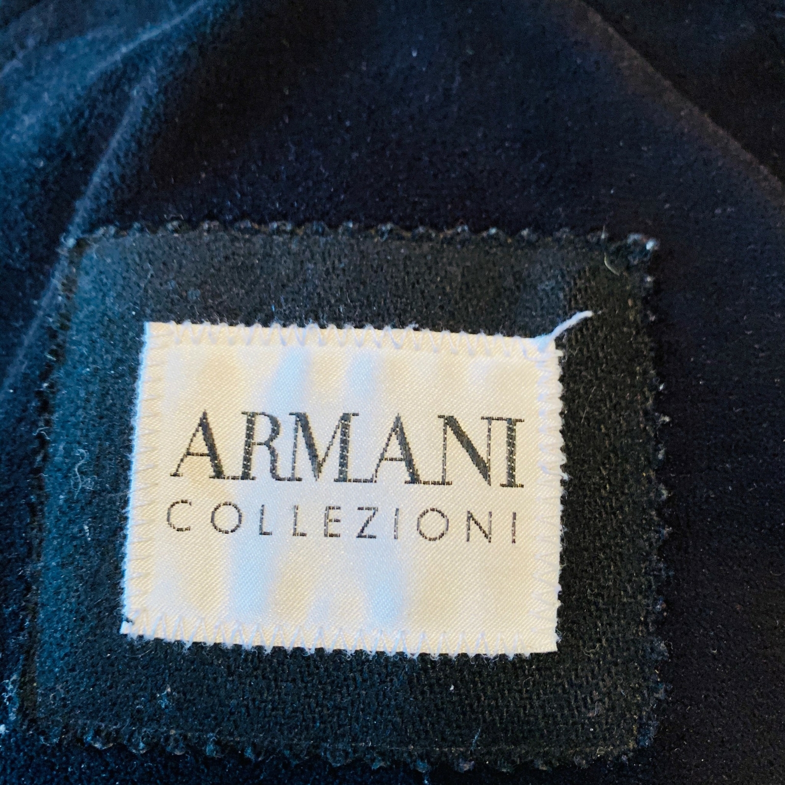 Pre-owned ARMANI COLLEZIONI Navy Faux Suede Men's… - image 8