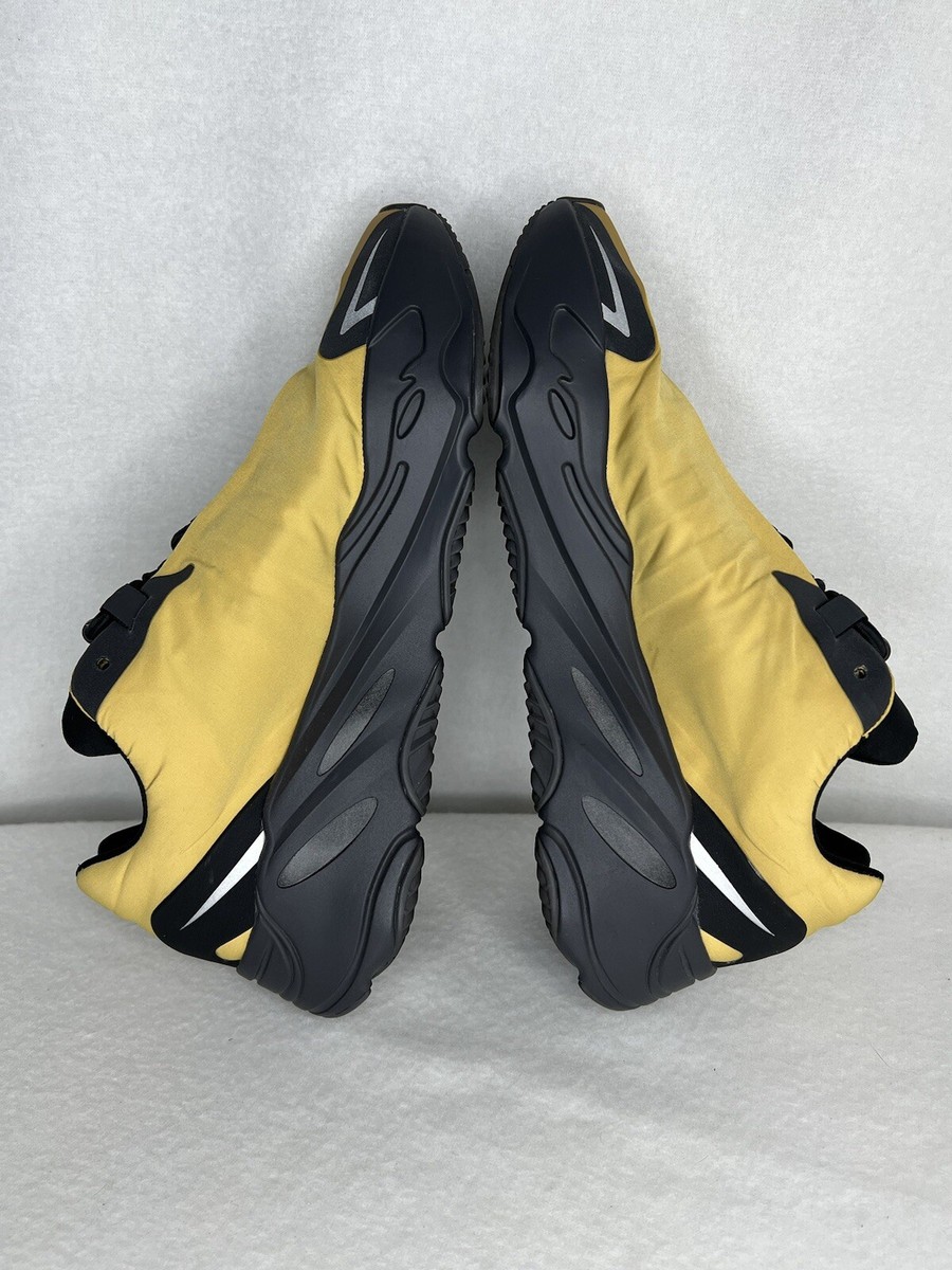 BRAND NEW YEEZY 700 in honey f size is 9 Size 9 - adidas Yeezy Boost 700 MNVN Honey Flux | eBay main image 3