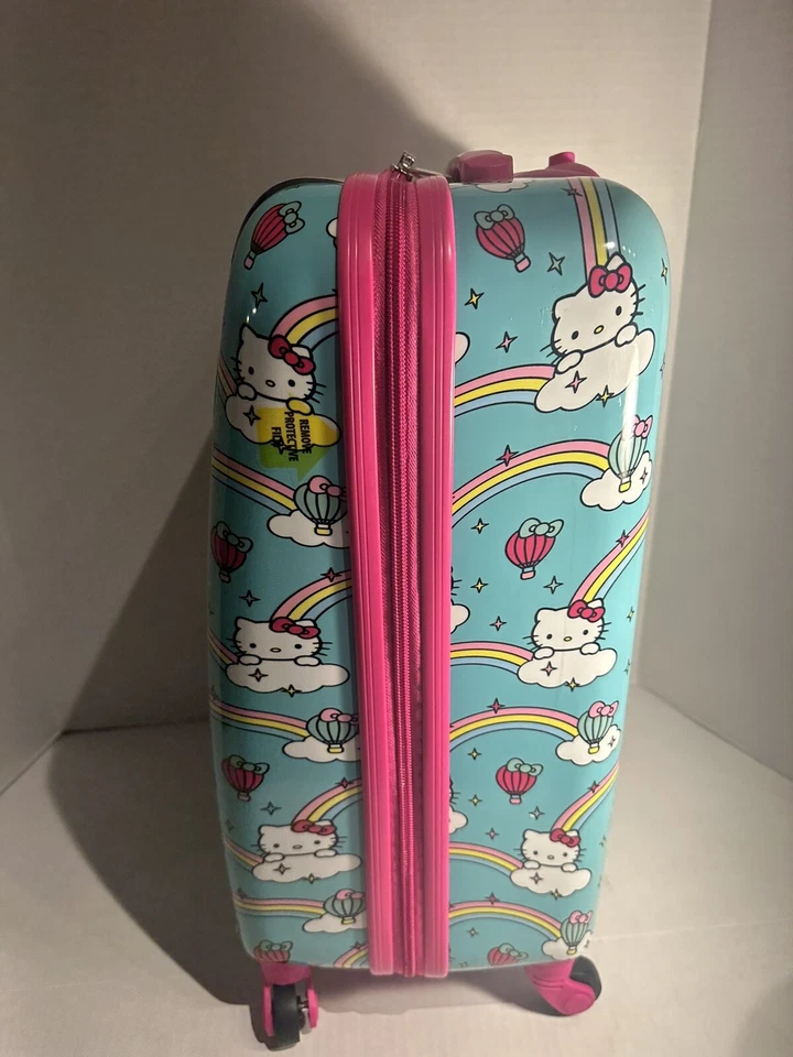 hello kitty carry on luggage - Image 2 of 3