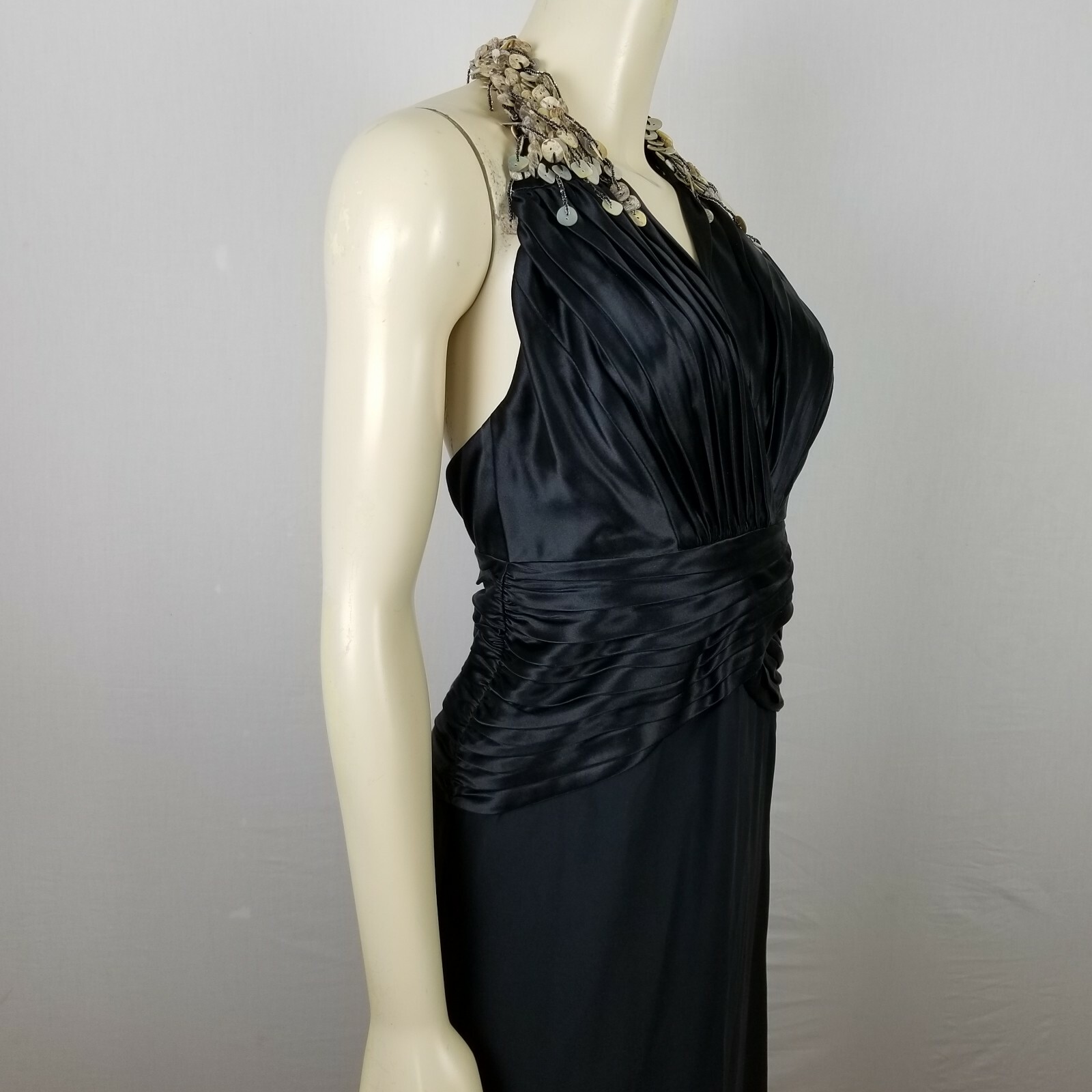 Tadashi halter styled open back shell beaded form… - image 5