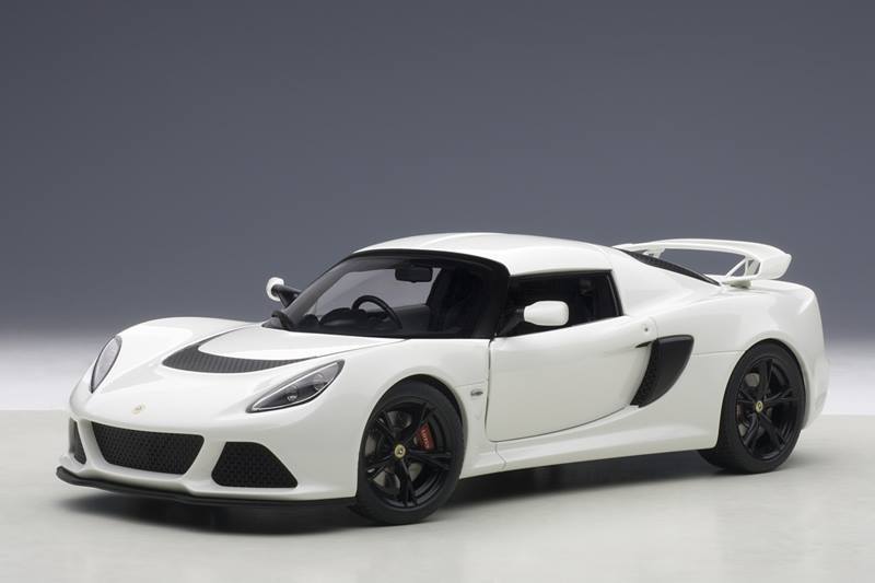 1/18 LOTUS ESPRIT V8 Autoart　　ロータス　エスプリ 1/18 AUTOart Lotus Esprit V8 (Black) Diecast Car Model
