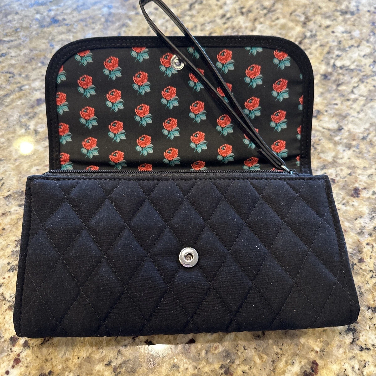 Vera bradley hotsell black wristlet