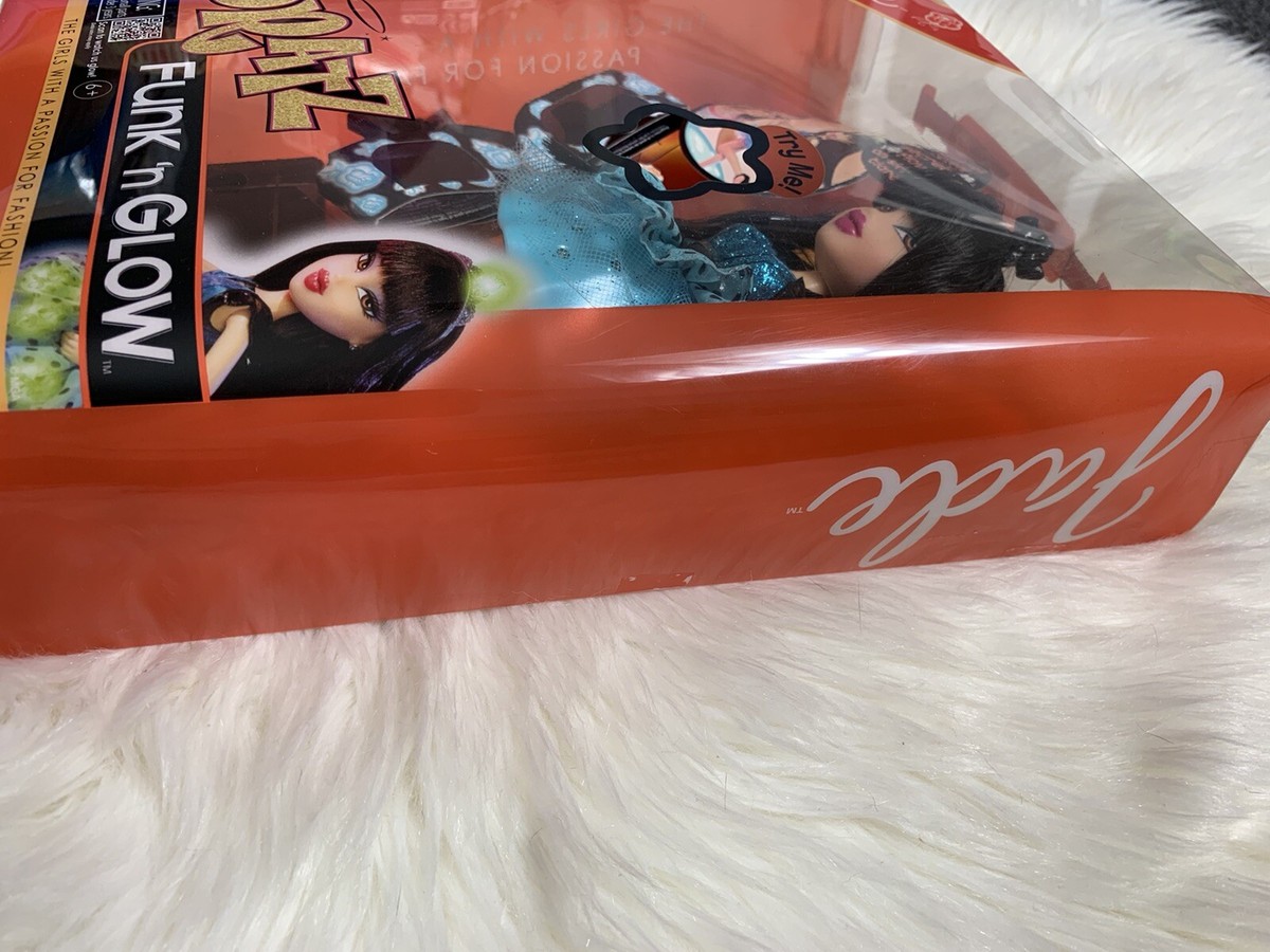 New Bratz Funk N Glow Jade